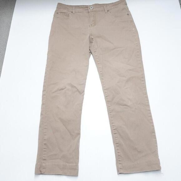 Bandolino‎ Cropped Jeans Women's 8 Beige Mandie Cotton Stretch Classic Straight - Picture 1 of 8